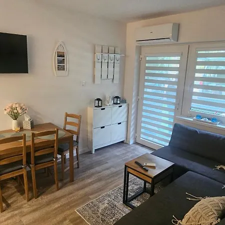 Apartment Przytulna Debina *